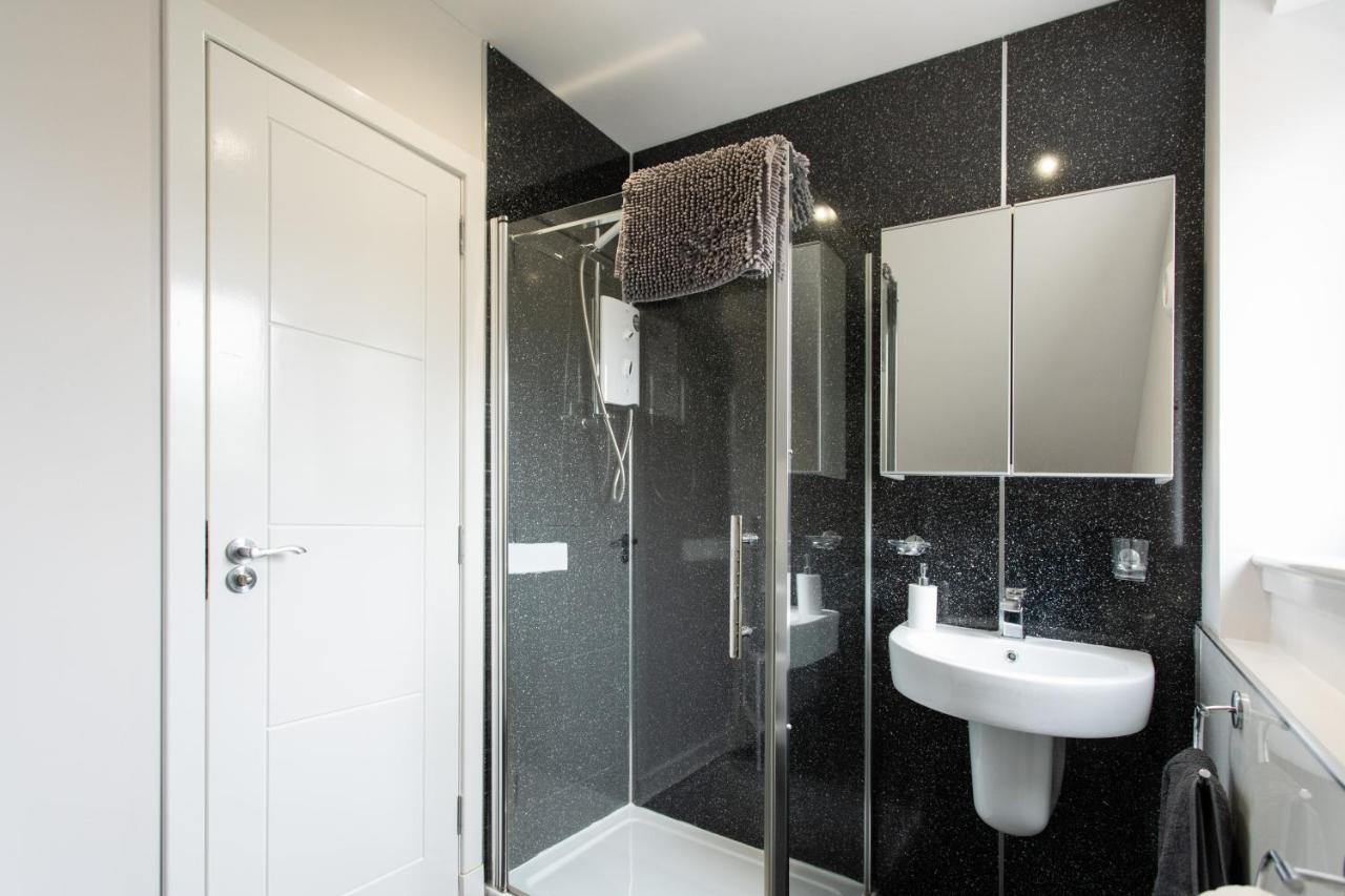 4 Private Bedroom House With 3 Parking Spaces Free Perth Zewnętrze zdjęcie